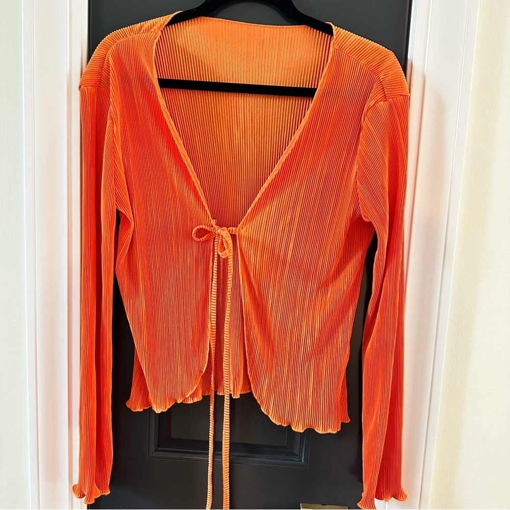 Plissé Tie Blouse